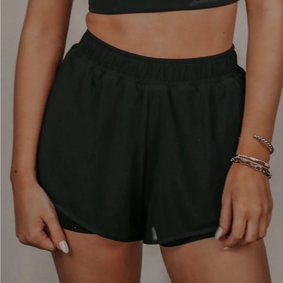 L’Space line up mesh layered shorts - Picture 1 of 9